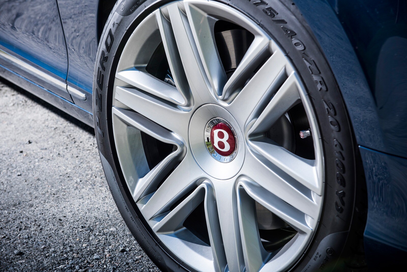 2017 Bentley Continental exterior W