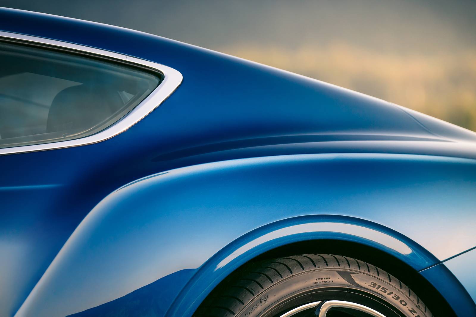 2020 Bentley Continental exterior EDETAIL