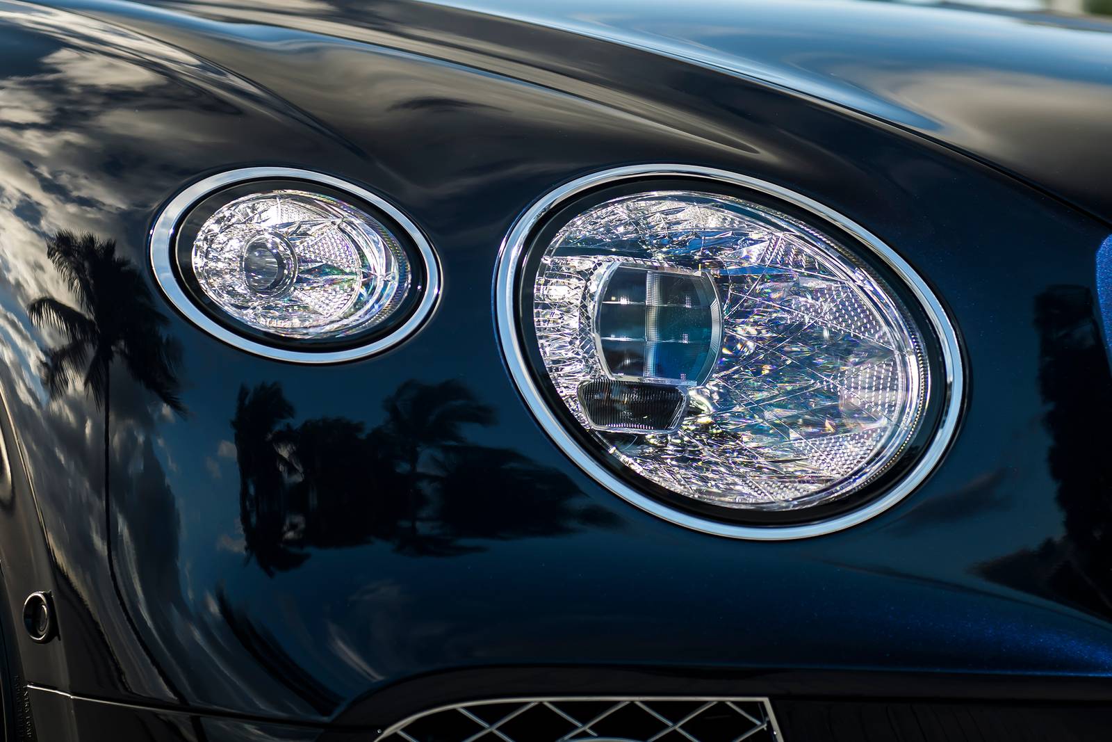 2020 Bentley Continental exterior EDETAIL