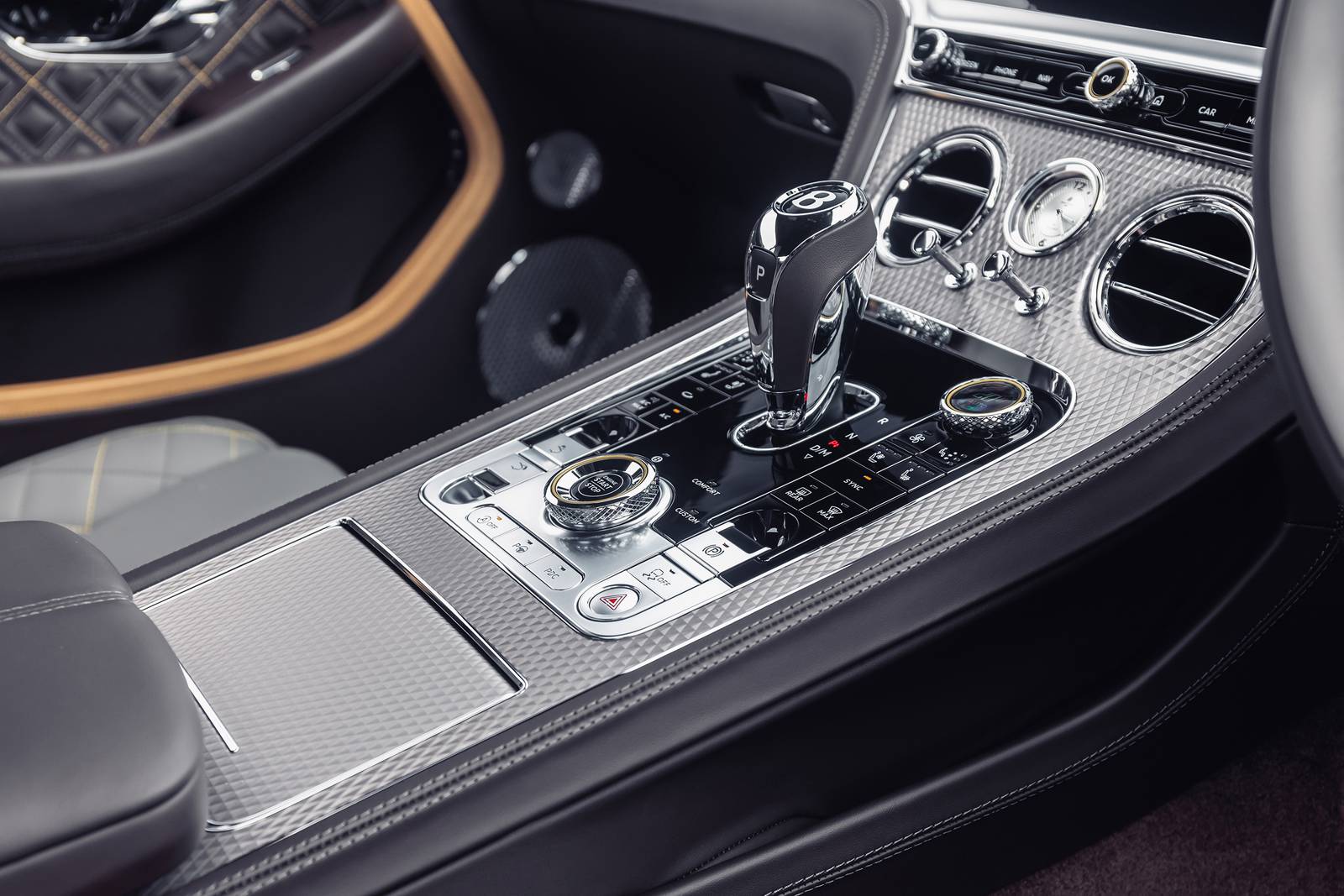 2021 Bentley Continental interior SHF