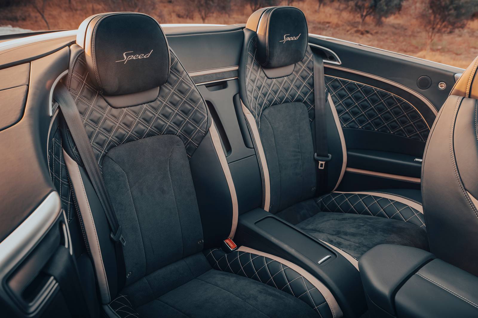 2022 Bentley Continental interior RI