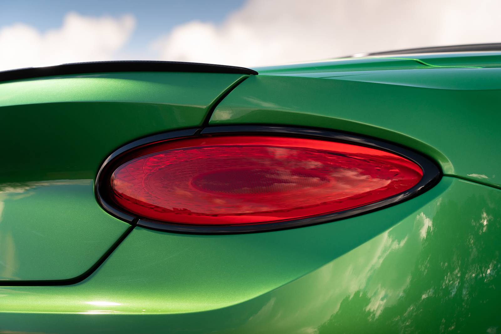 2022 Bentley Continental exterior EDETAIL