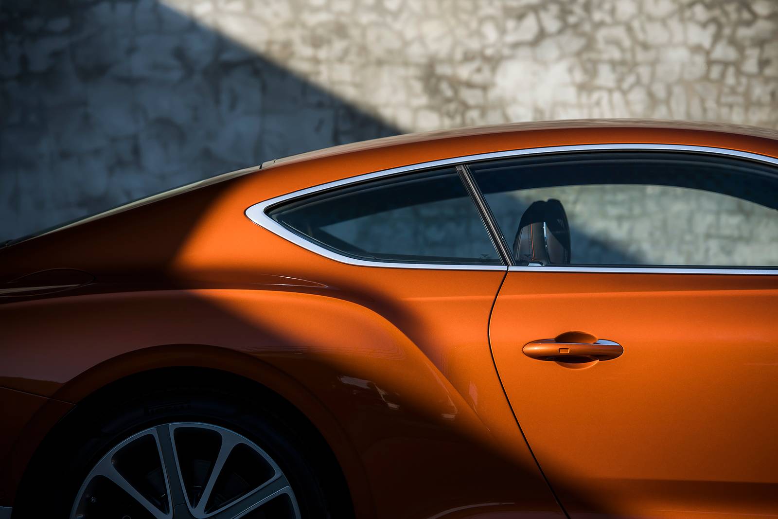 2022 Bentley Continental exterior EDETAIL