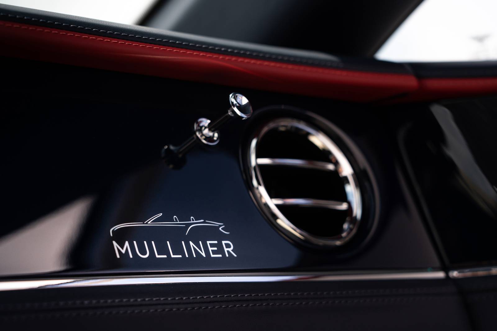 2023 Bentley Continental interior DETAIL