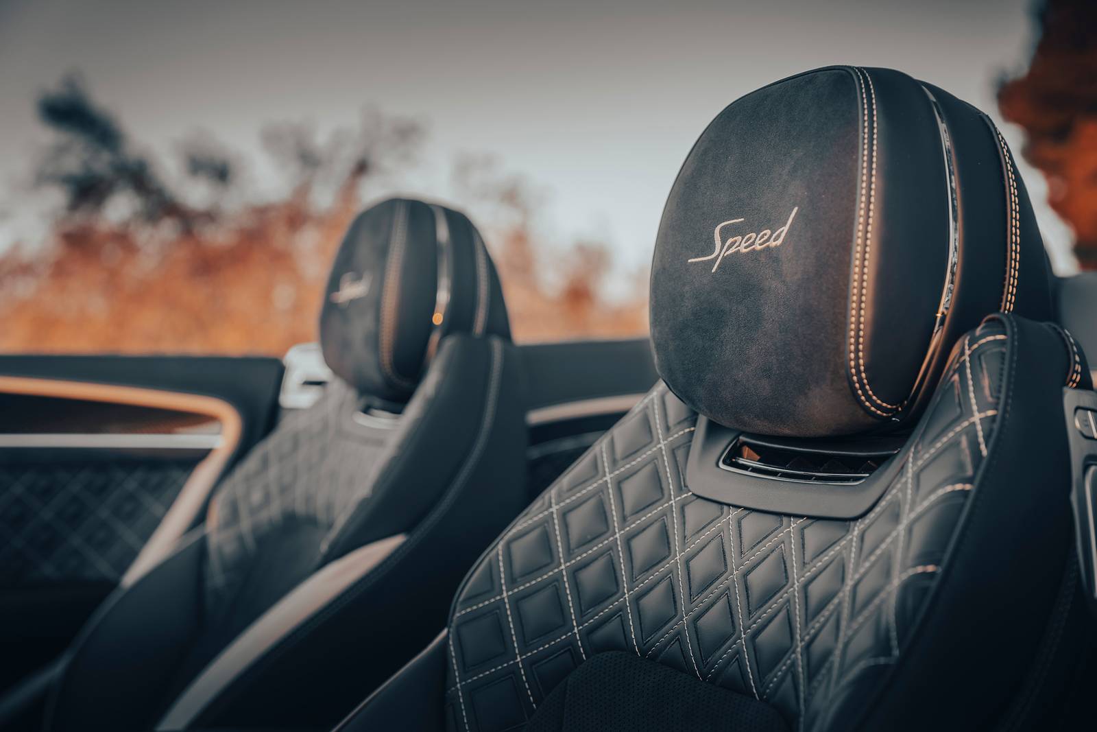 2023 Bentley Continental interior DETAIL