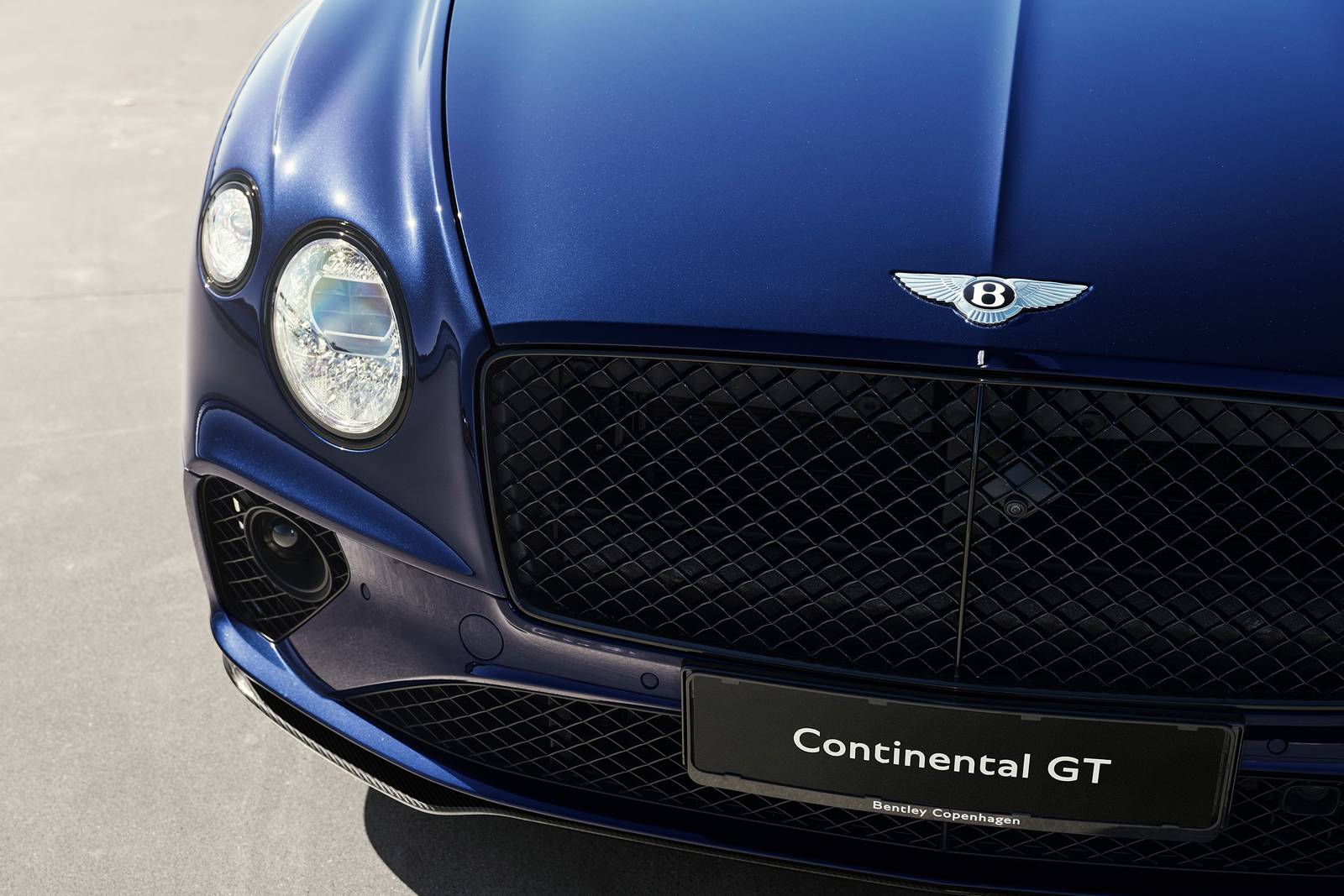 2024 Bentley Continental exterior EDETAIL