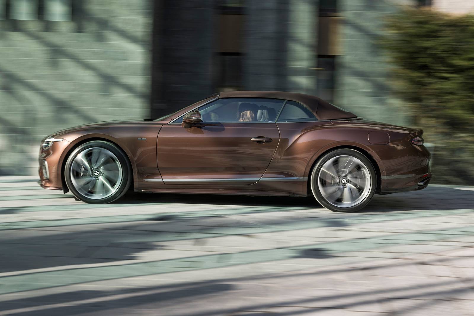 2025 Bentley Continental — OEM photo 1