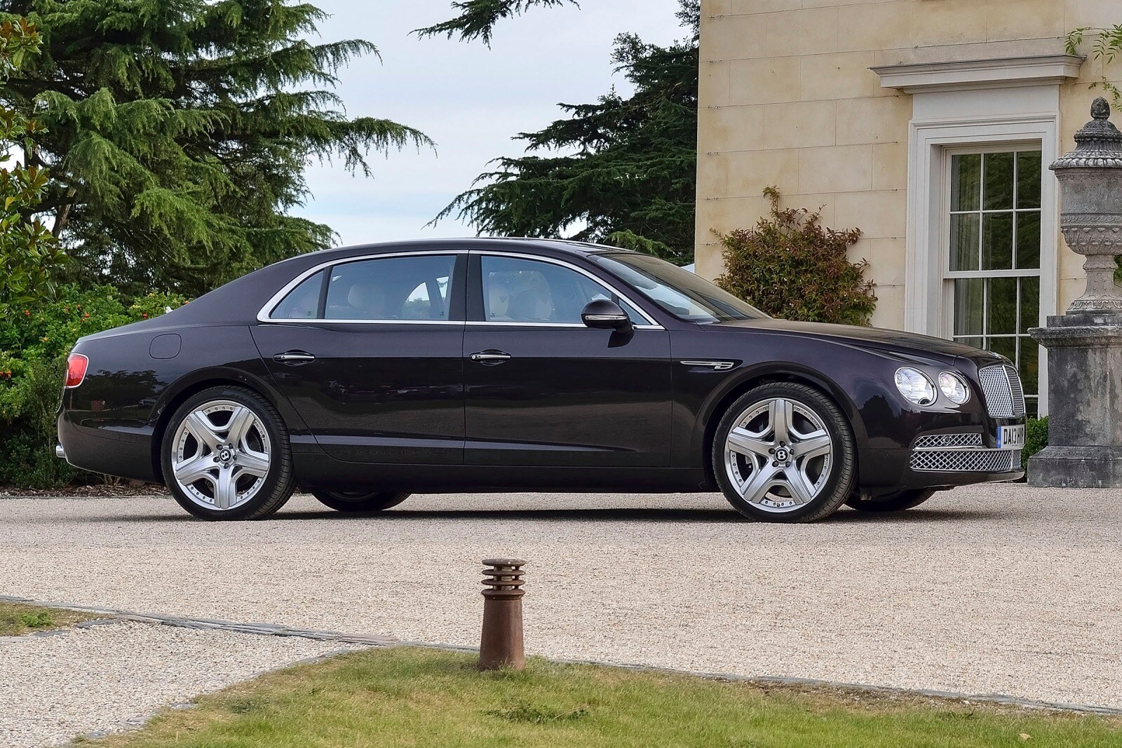 2014 Bentley Flying Spur Sedan Exterior