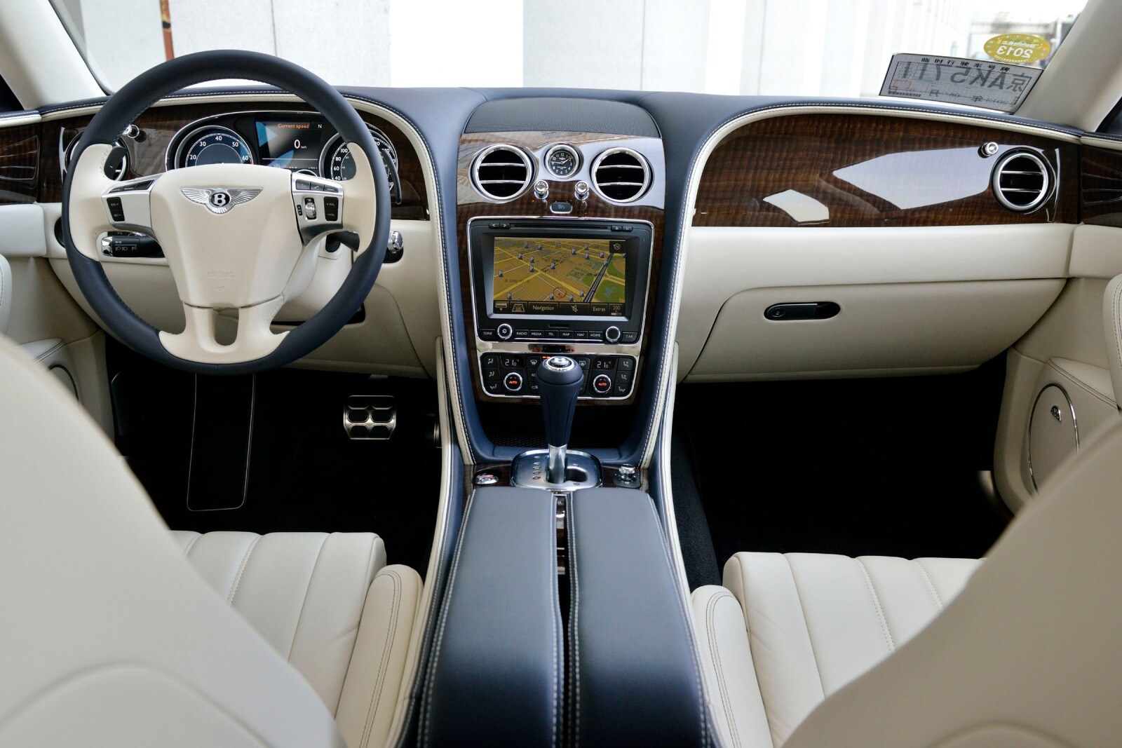 2018 Bentley Flying Spur interior D
