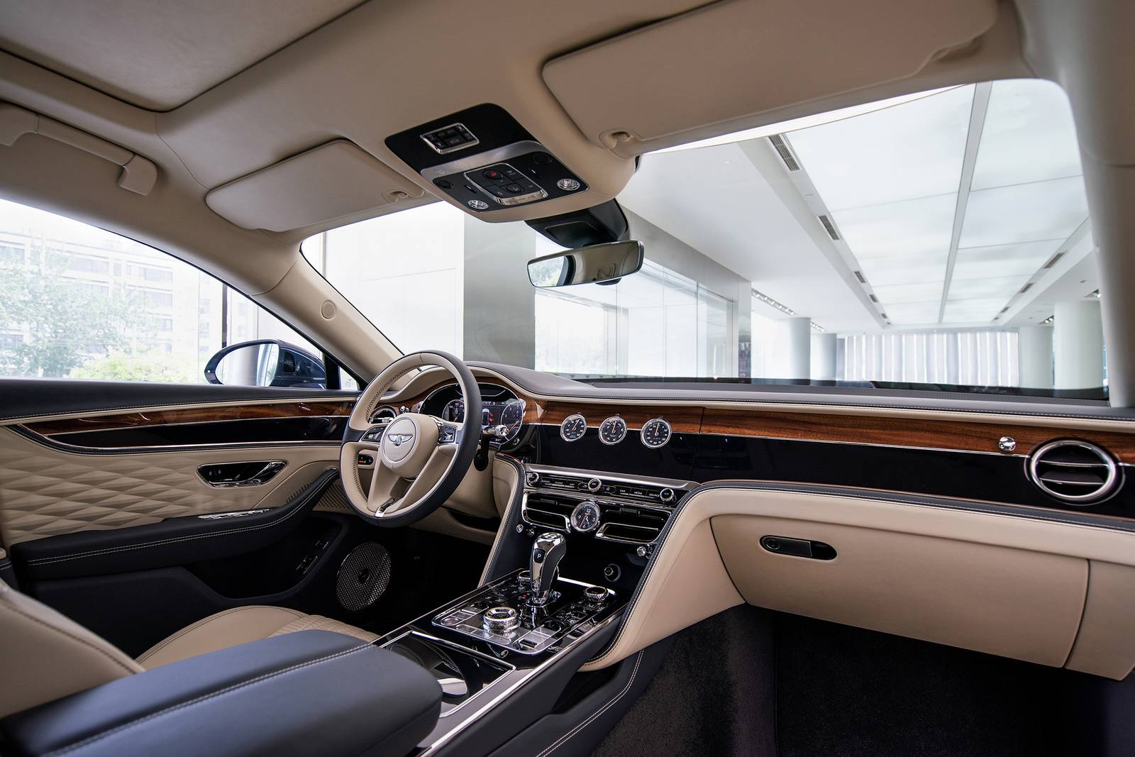 2020 Bentley Flying Spur interior D