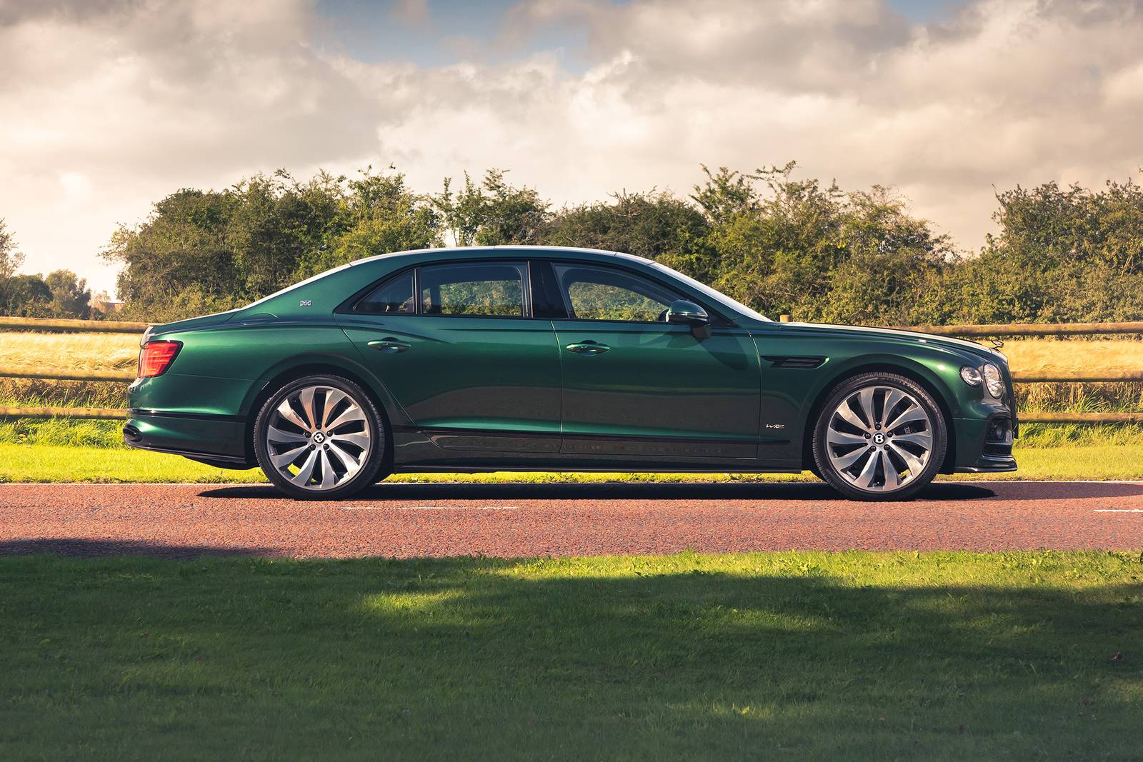 2021 Bentley Flying Spur W12 Sedan Profile