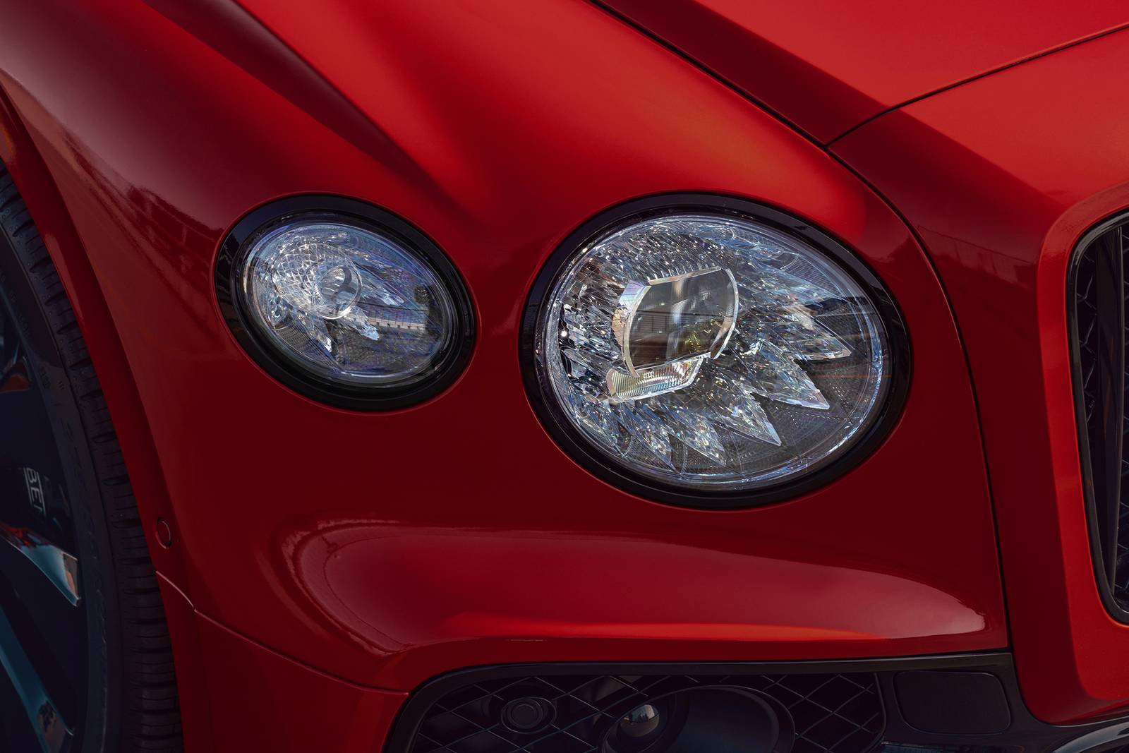 2022 Bentley Flying Spur — OEM photo 5