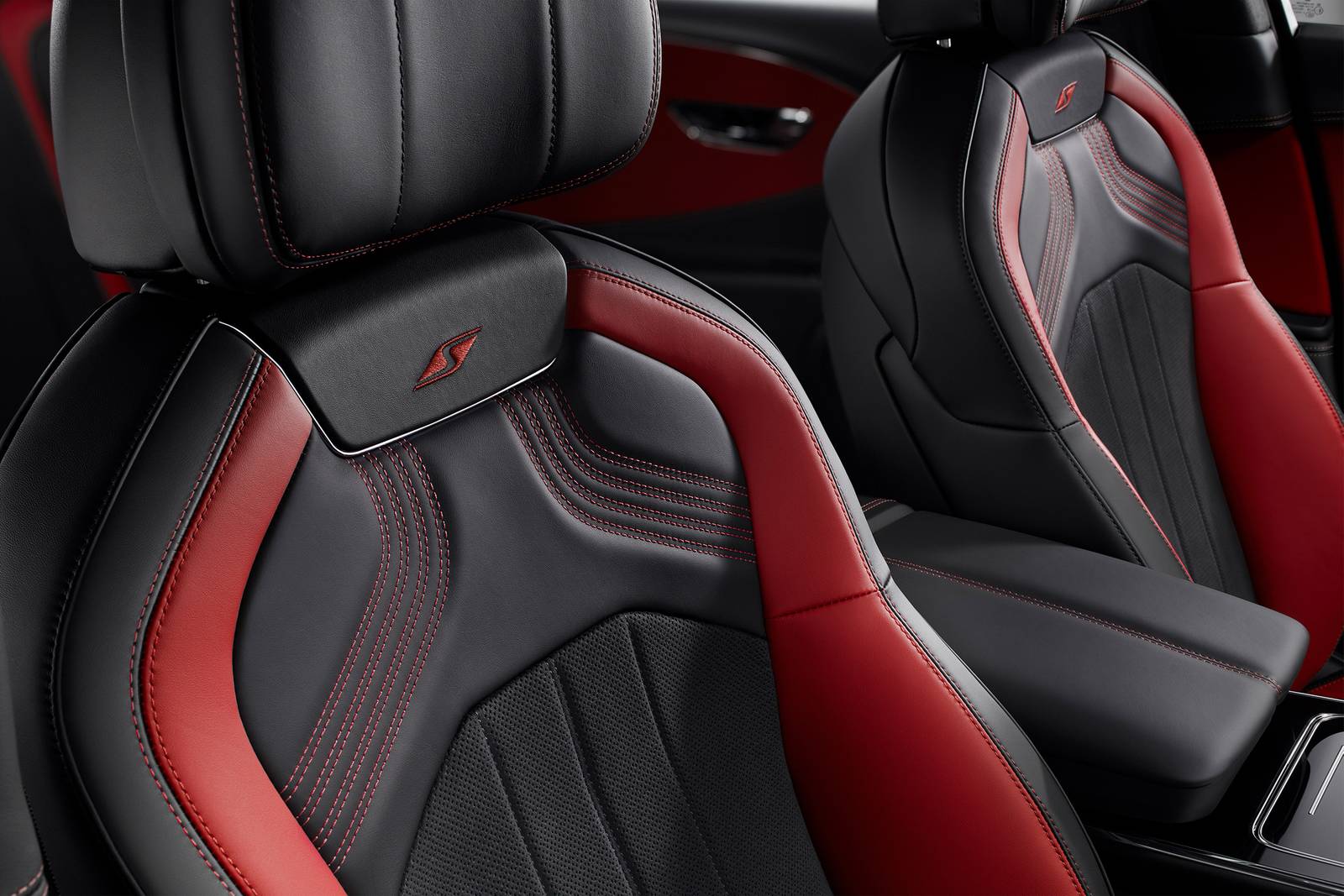 2024 Bentley Flying Spur interior DETAIL