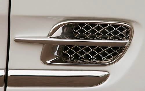 2011 Bentley Mulsanne exterior EDETAIL