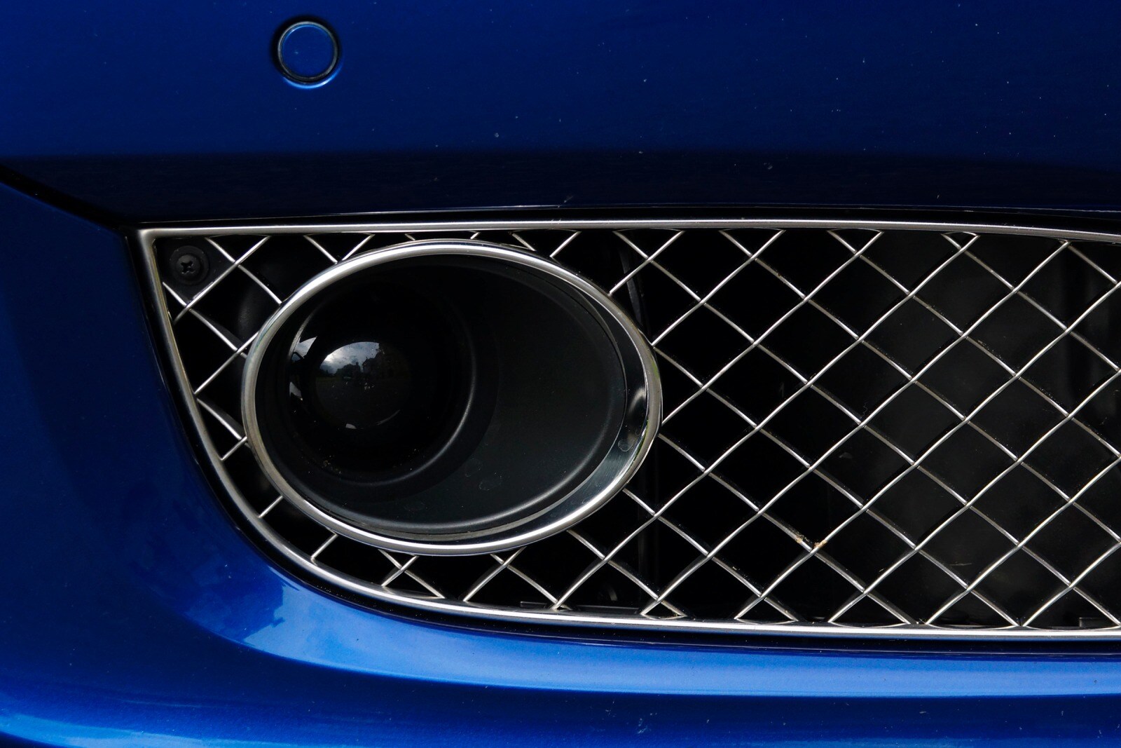 2012 Bentley Mulsanne exterior FOG