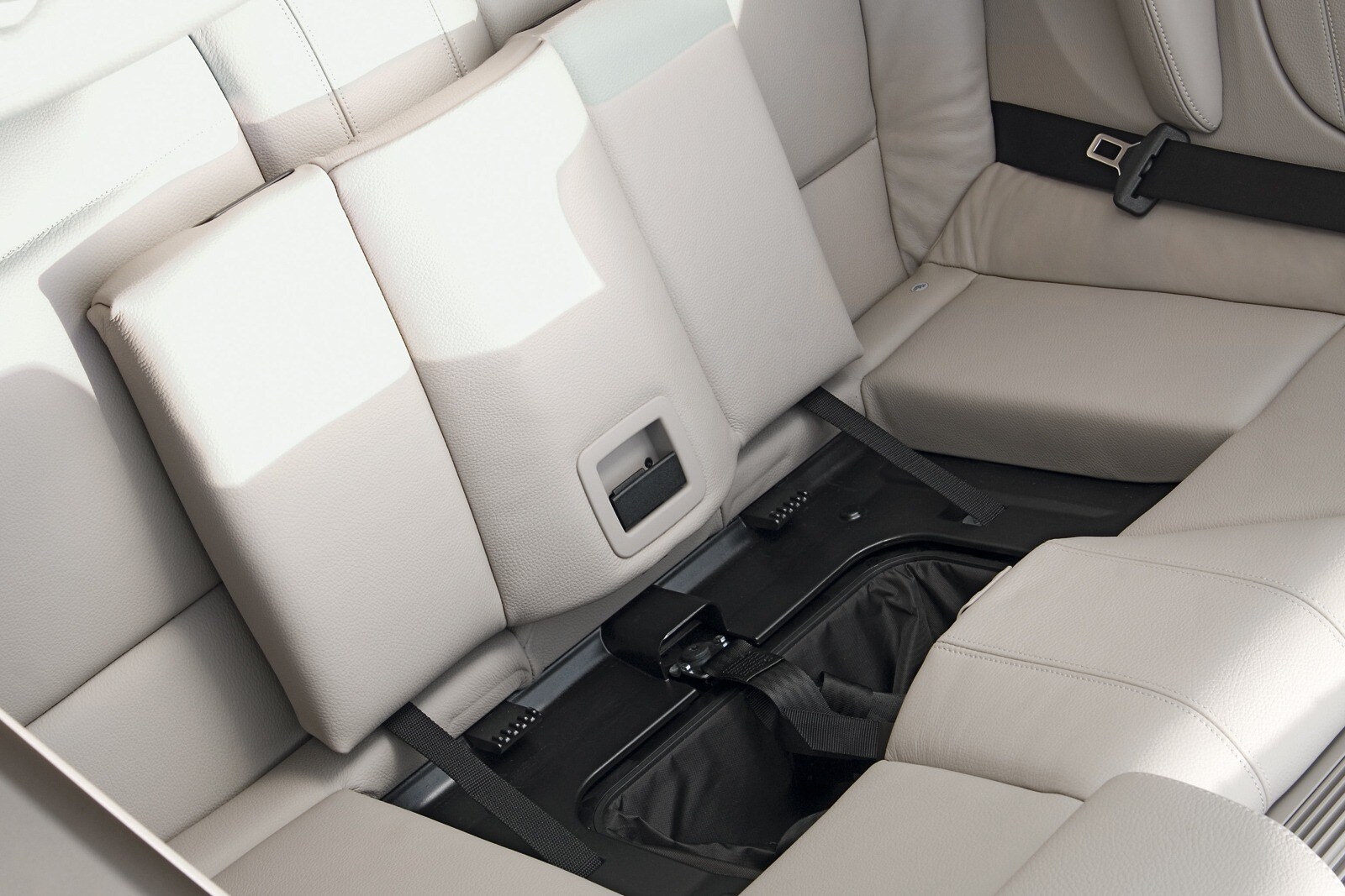 2008 BMW 1 Series interior DETAIL