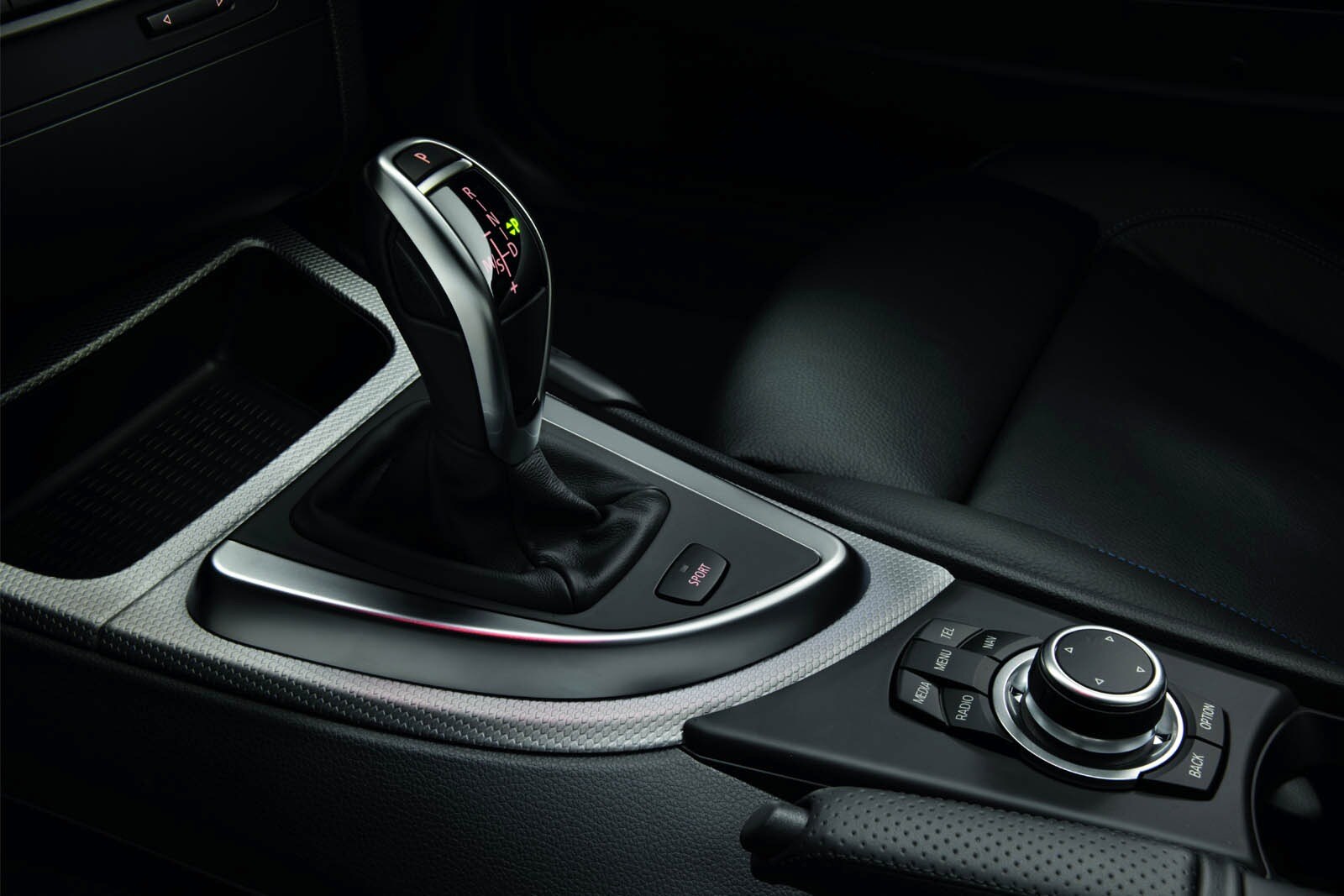 2013 BMW 1 Series interior SHF