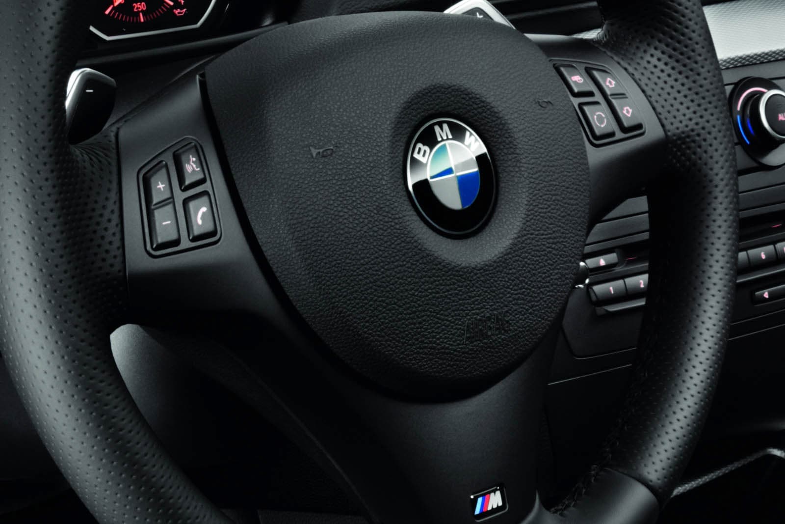 2013 BMW 1 Series interior SWD