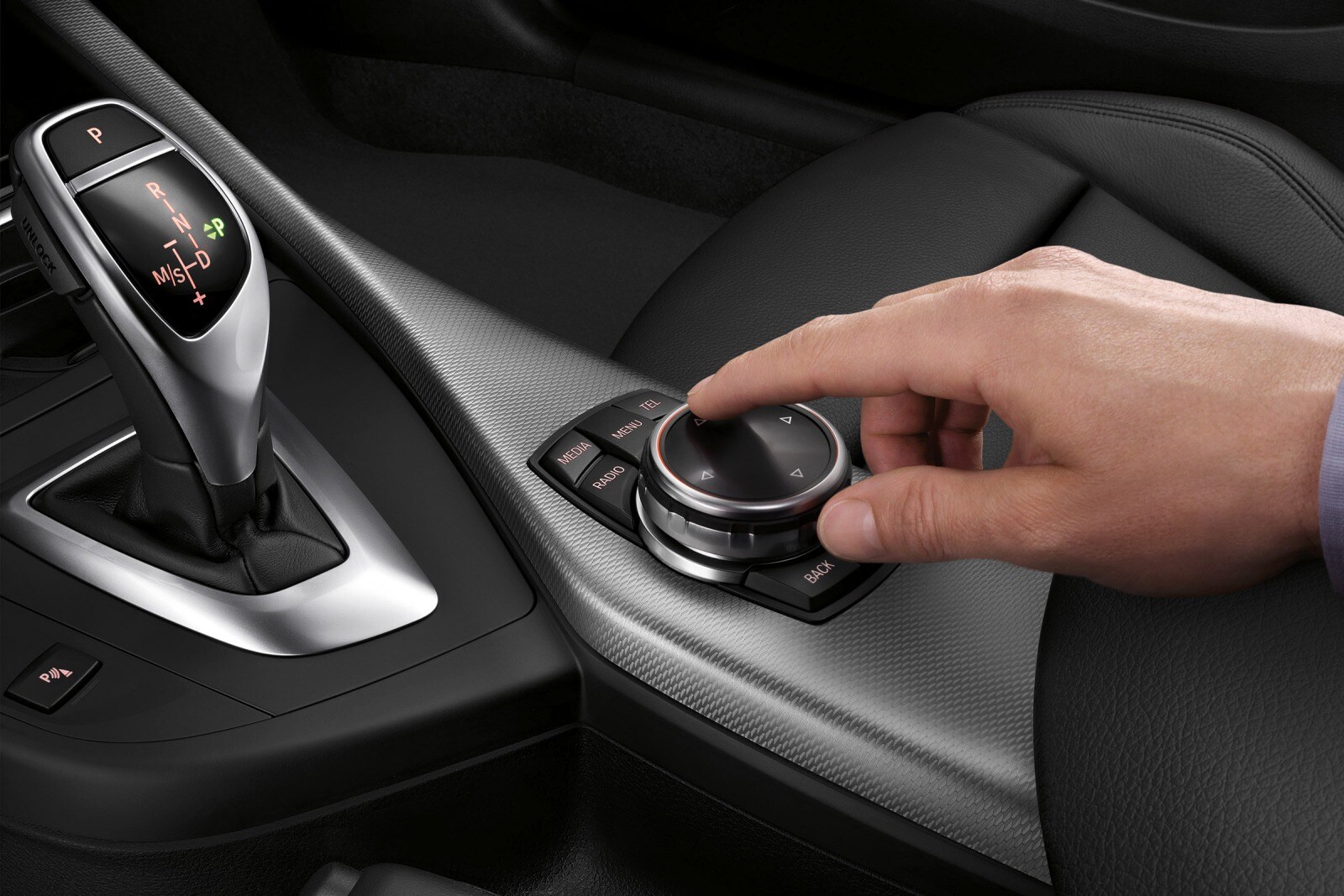 2014 BMW 2 Series interior AUXCTRL