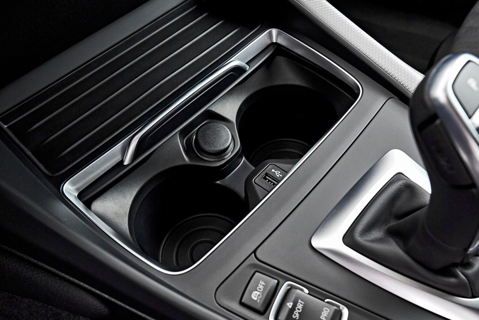 2018 BMW 2 Series interior CUP