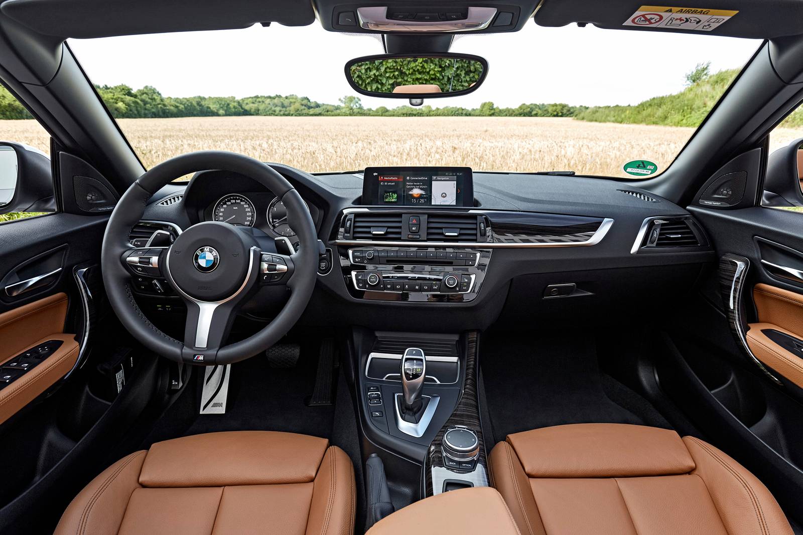 2019 BMW 2 Series interior D