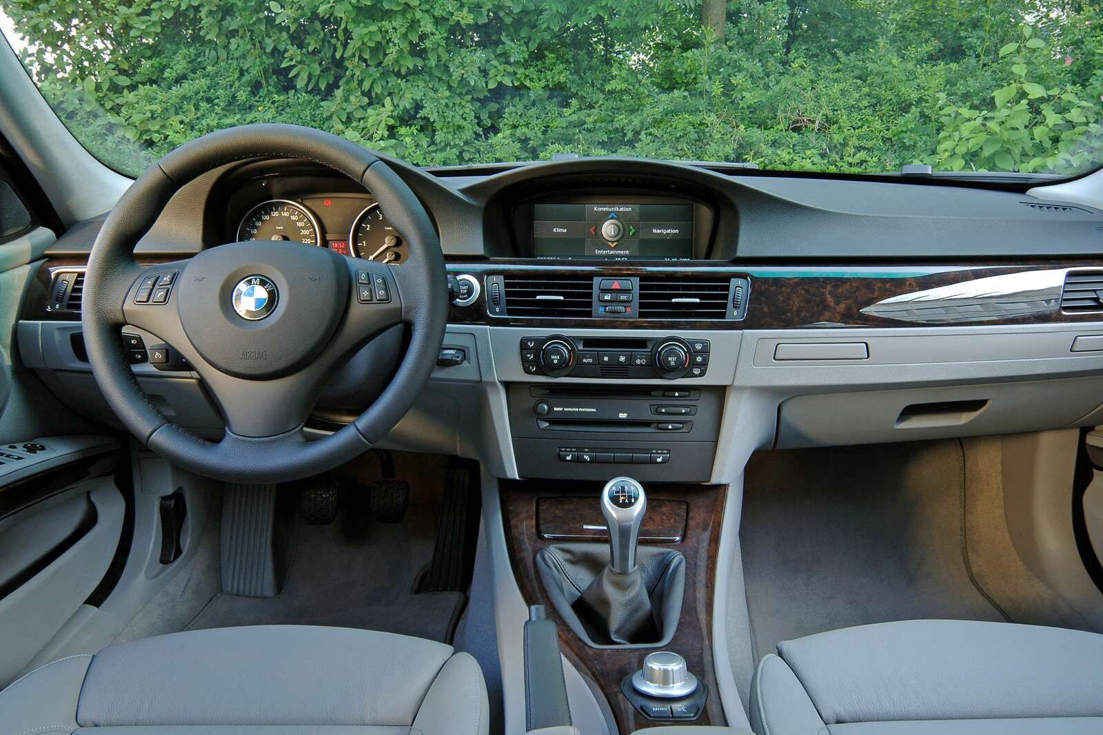 2008 BMW 3 Series interior D