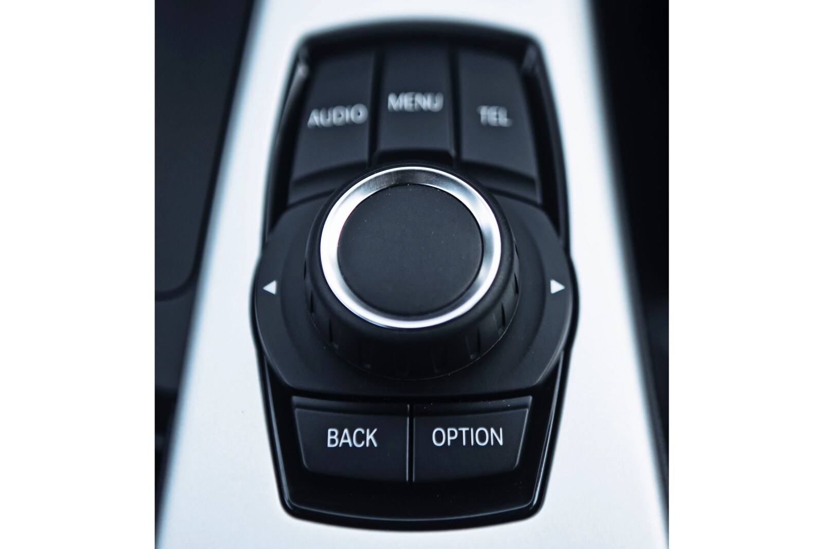 2014 BMW 3 Series interior AUXCTRL