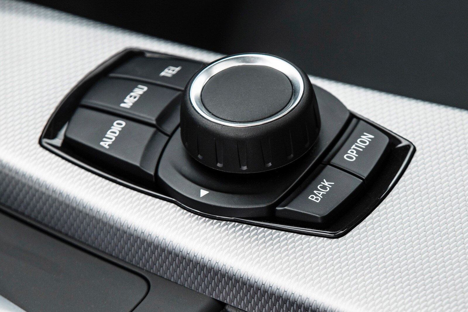 2015 BMW 3 Series interior AUXCTRL