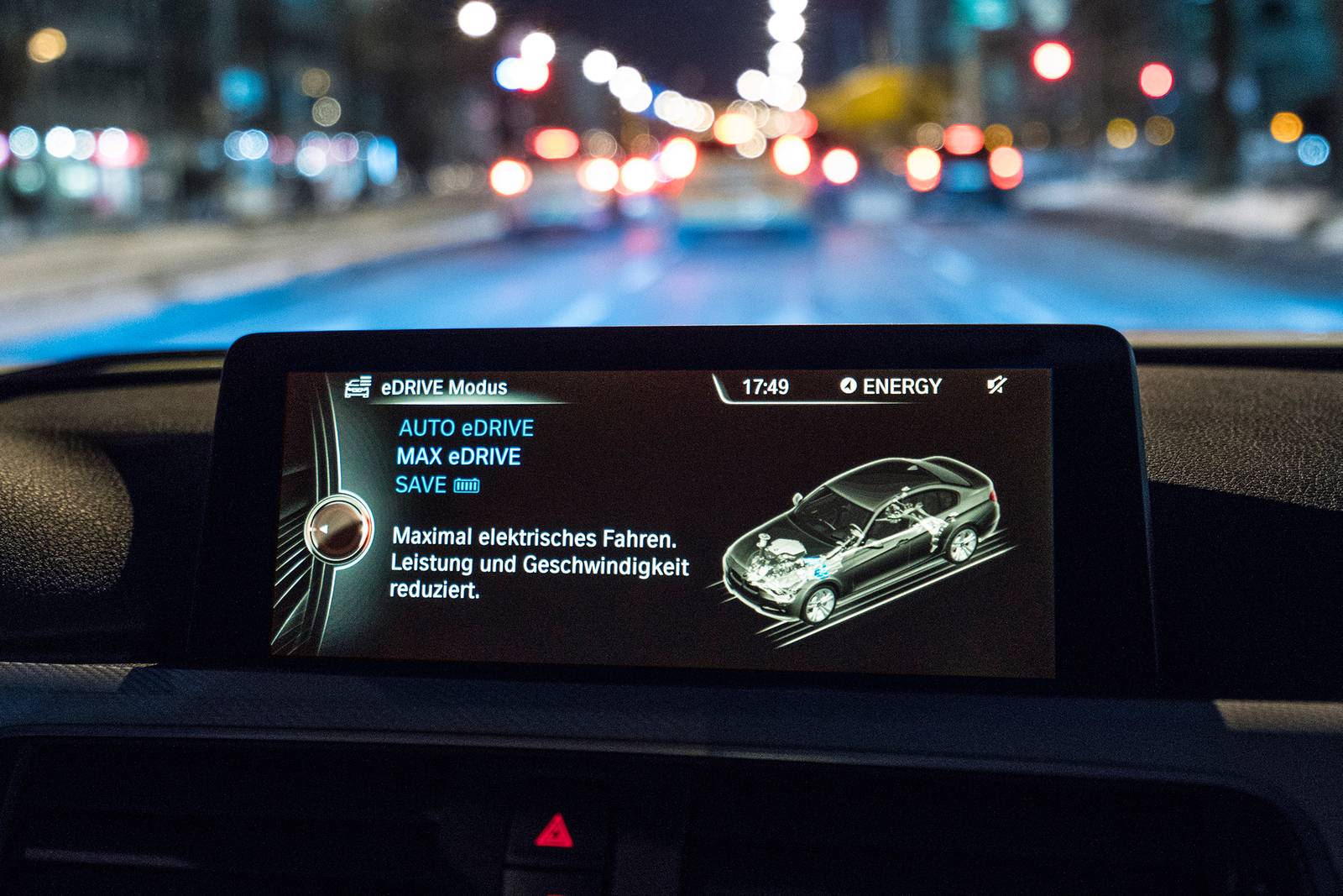 2017 BMW 3 Series interior CC