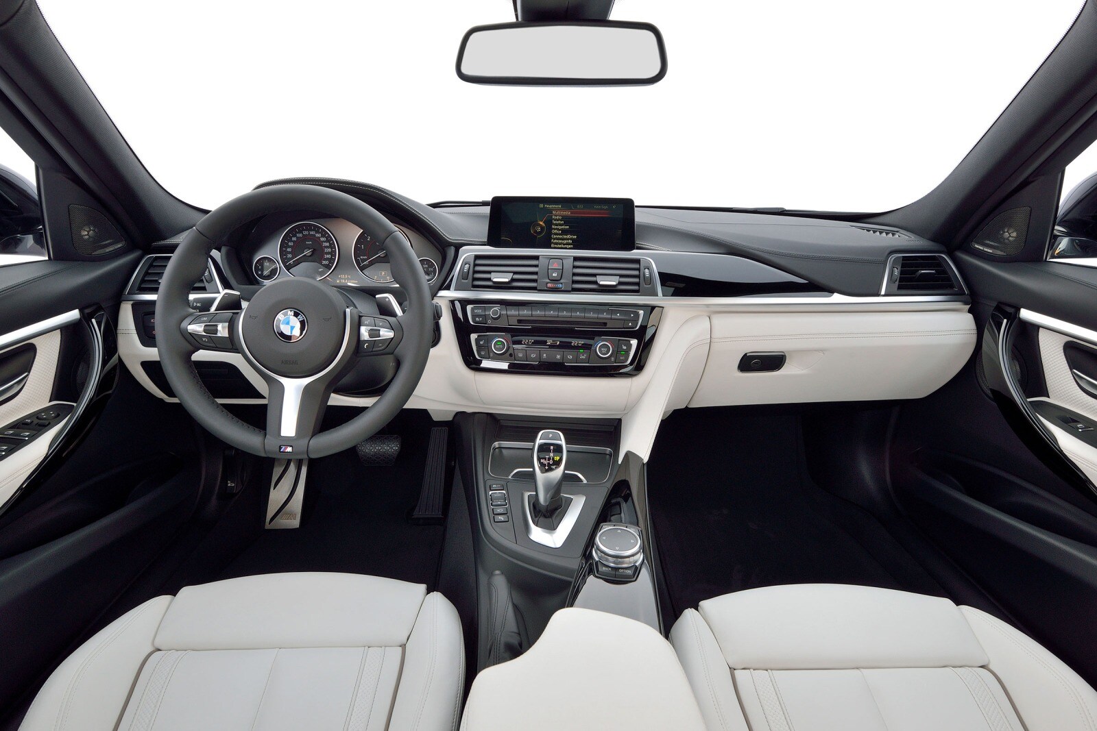 2018 BMW 3 Series interior D
