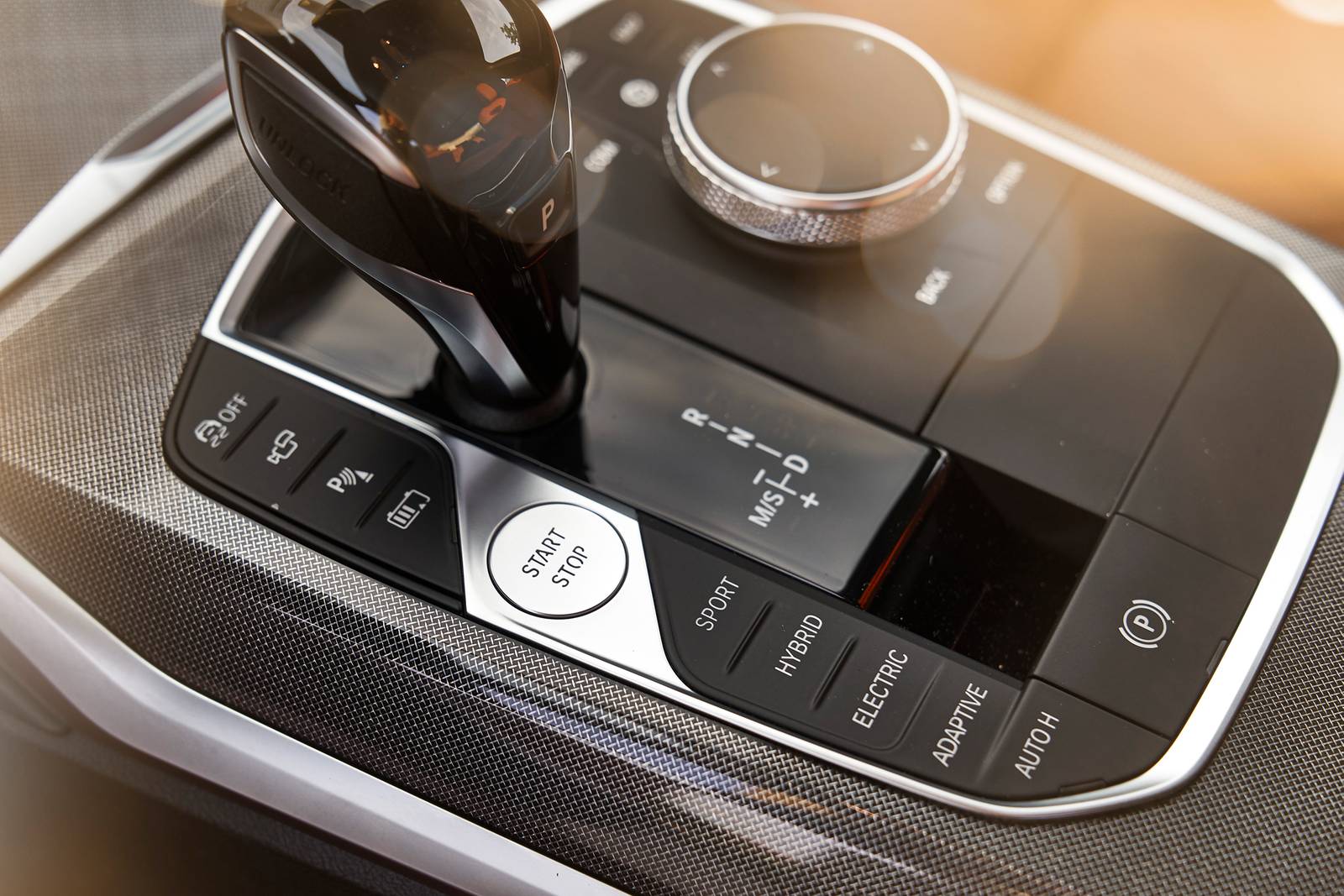 2021 BMW 3 Series interior AUXCTRL