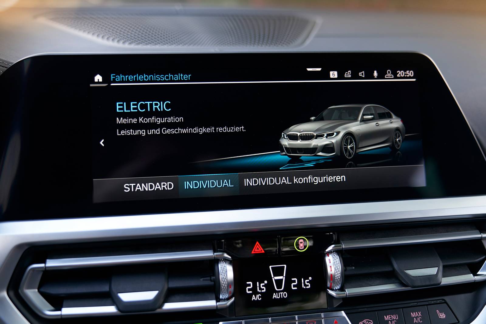 2021 BMW 3 Series interior CC