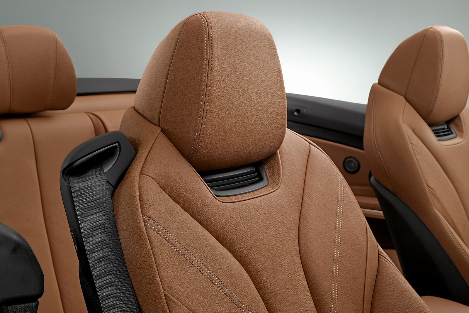 2014 BMW 4 Series interior DETAIL