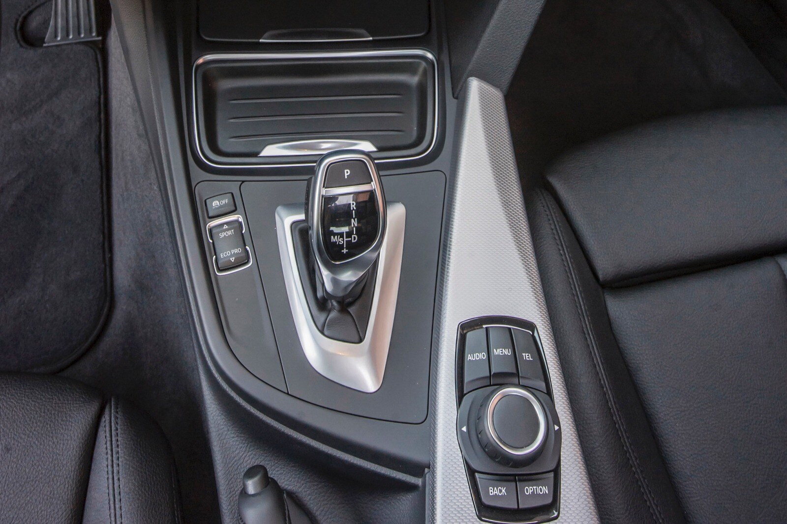 2016 BMW 4 Series interior CC