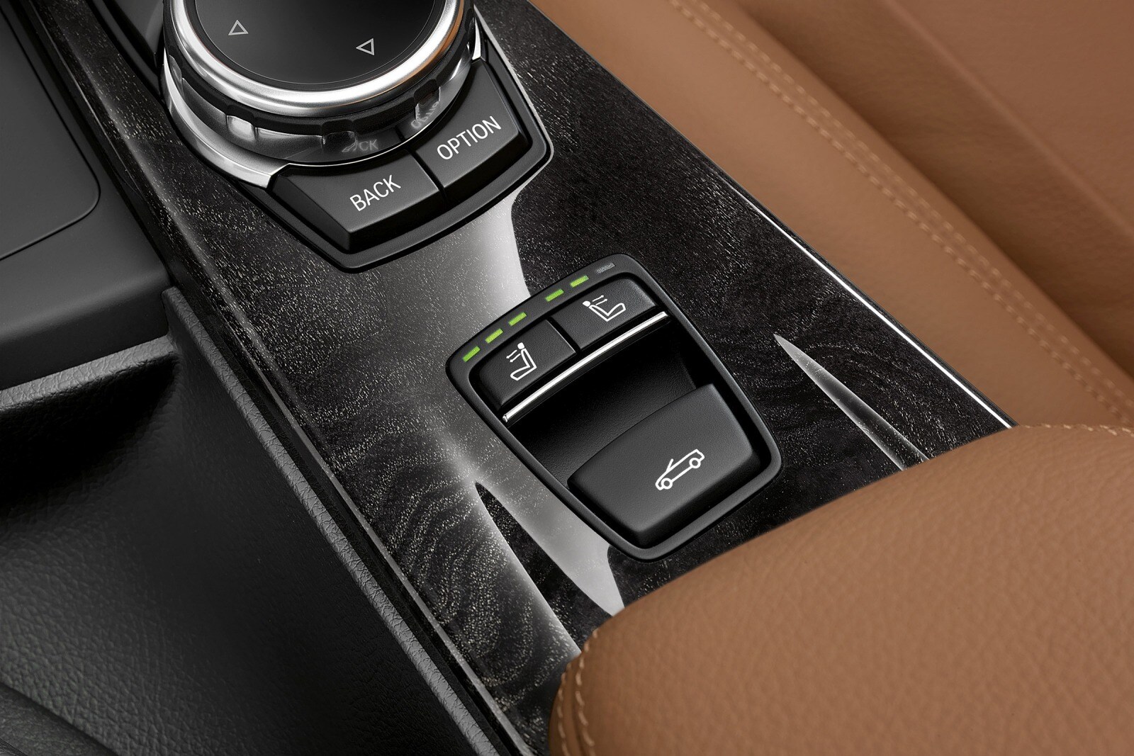 2017 BMW 4 Series interior AUXCTRL