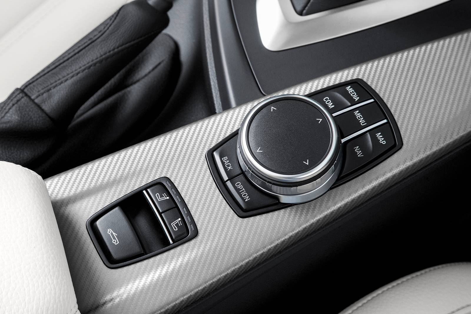 2018 BMW 4 Series interior AUXCTRL