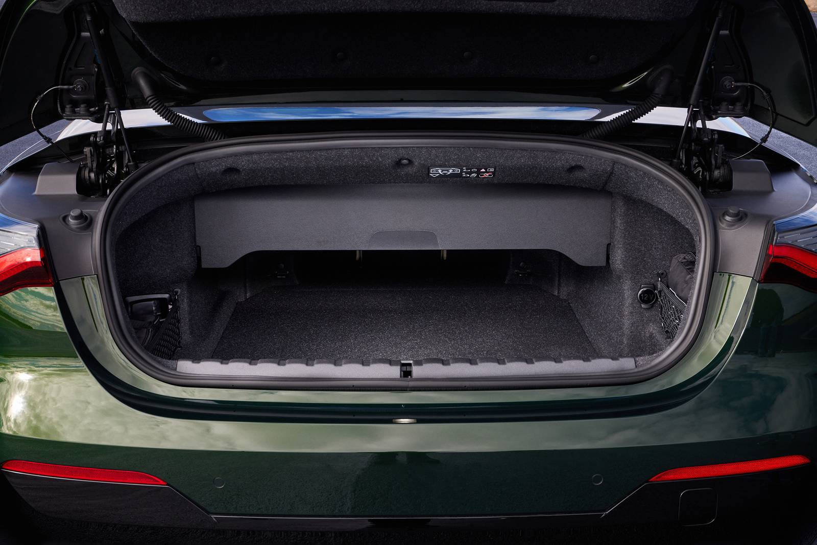 2020 BMW 4 Series interior CARGO