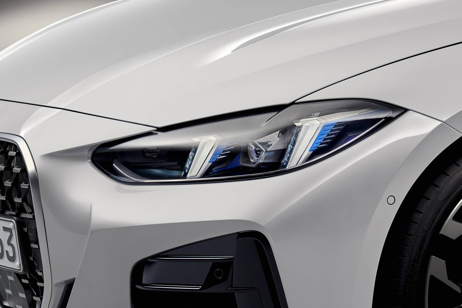 2025 BMW 4 Series exterior EDETAIL