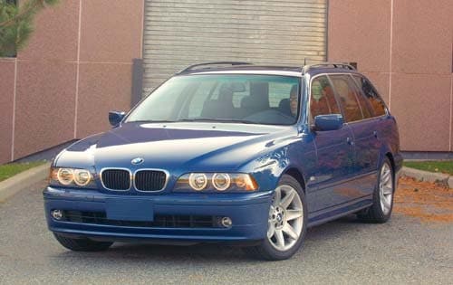 2002 BMW 5 Series 525i 4dr Sport Wagon Shown