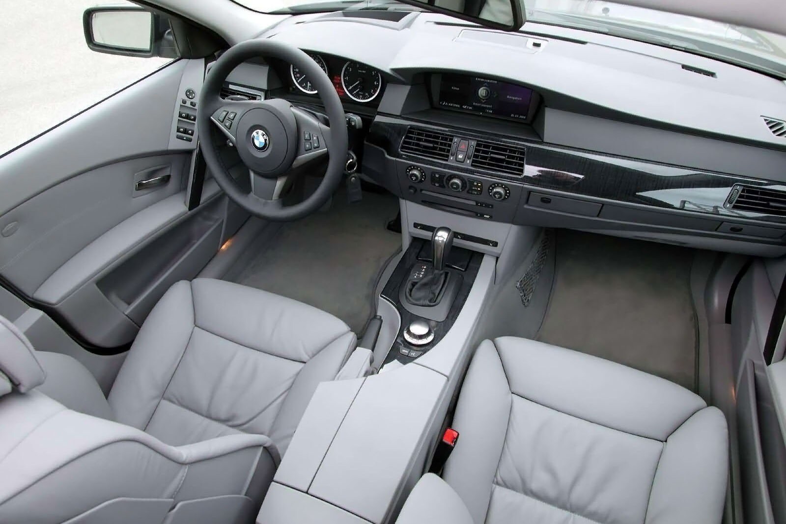 2007 BMW 5 Series interior I