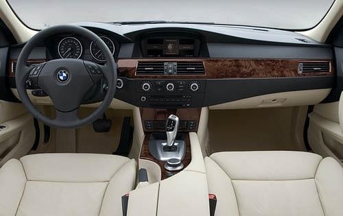 2009 BMW 5 Series interior D