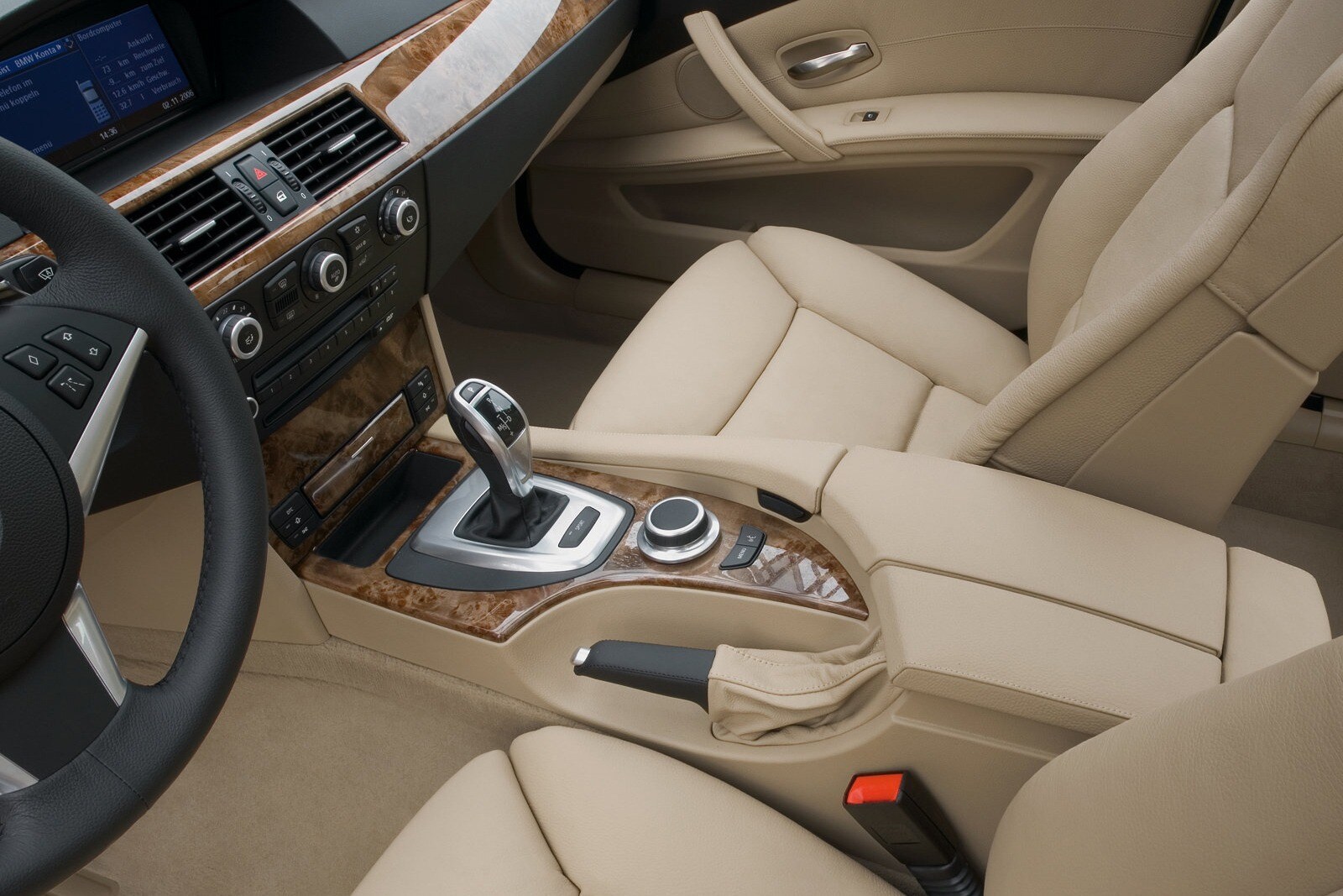 2009 BMW 5 Series interior CC