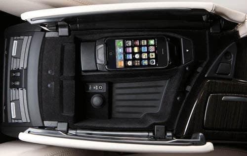 2010 BMW 5 Series interior DETAIL