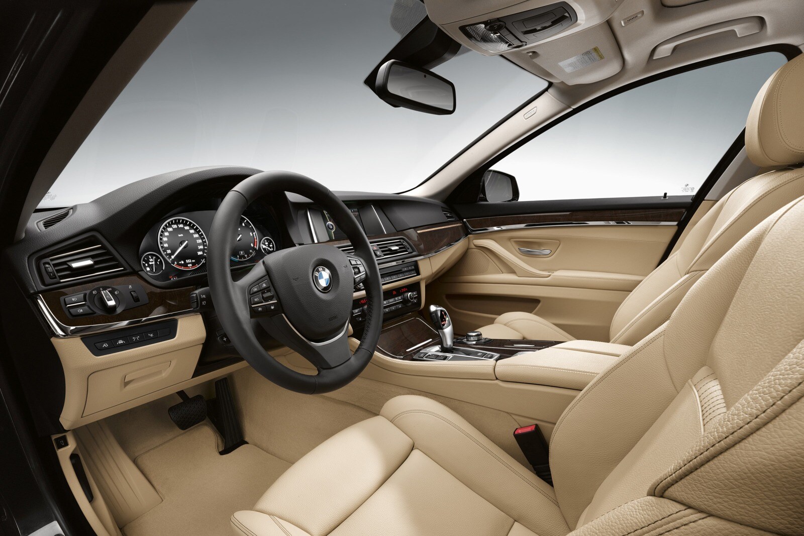2014 BMW 5 Series interior I