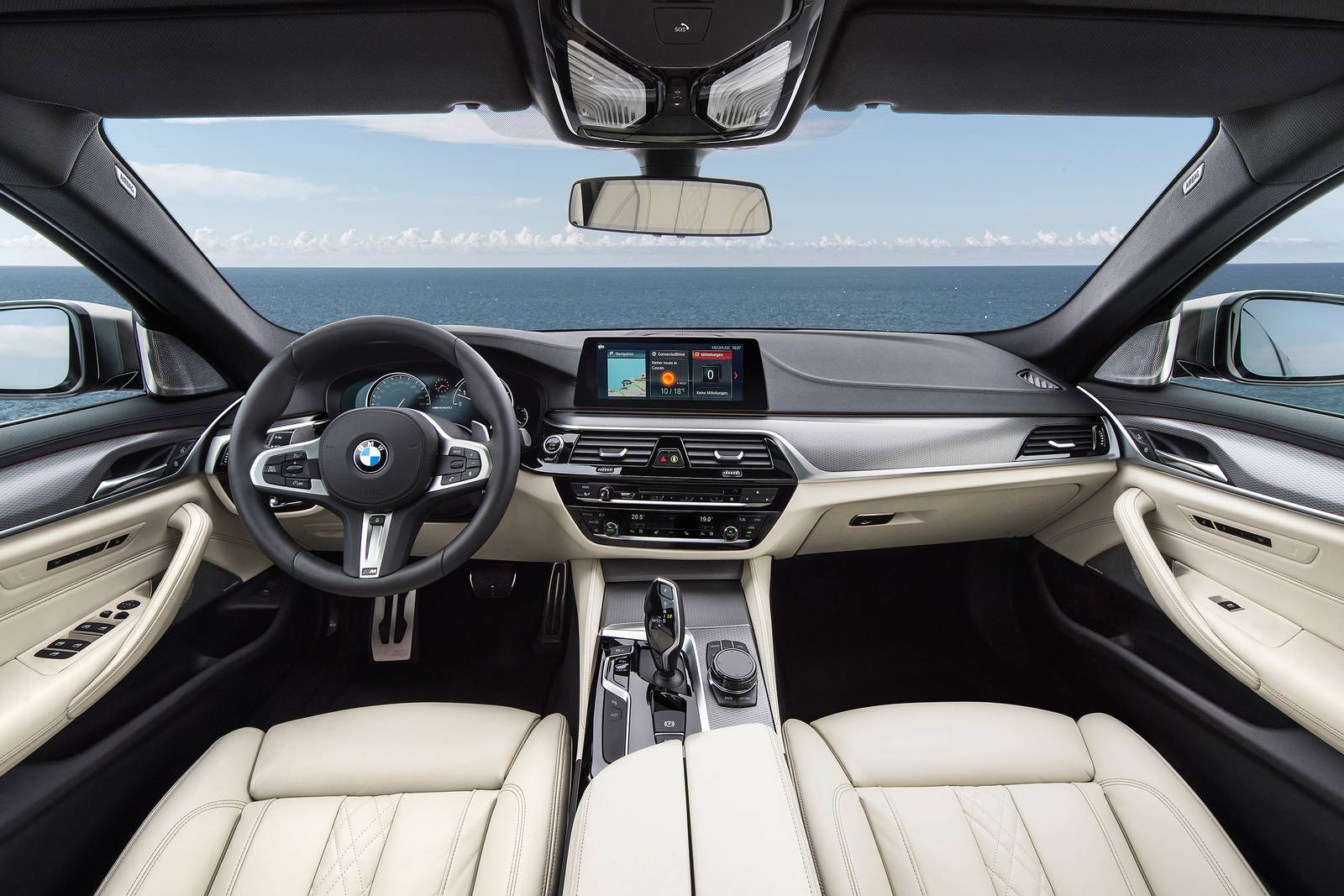 2018 BMW 5 Series interior D