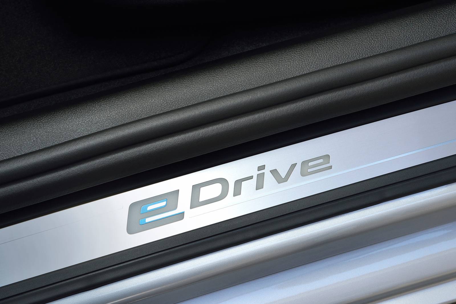 2020 BMW 5 Series interior DETAIL