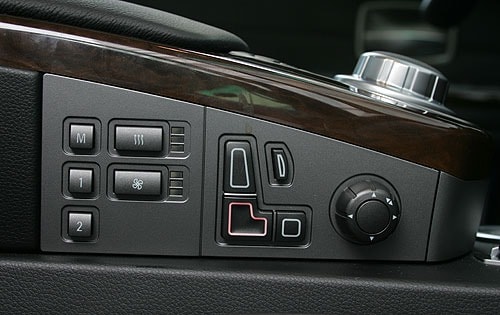 2006 BMW 7 Series interior DETAIL