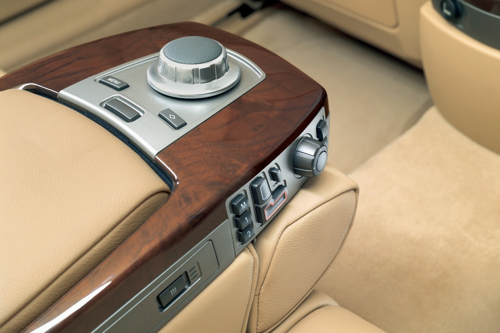 2008 BMW 7 Series interior CC