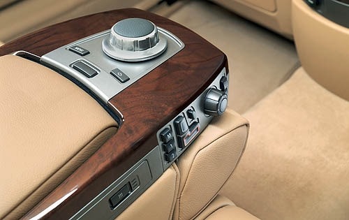 2008 BMW 7 Series interior DETAIL
