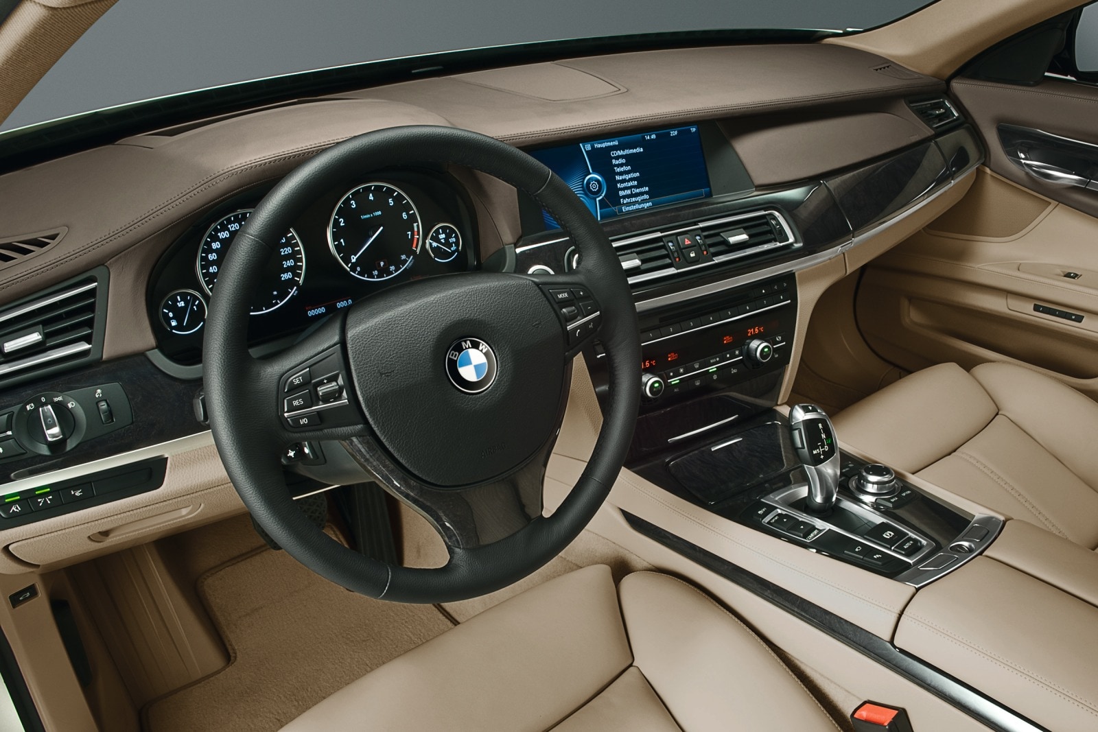 2010 BMW 7 Series interior I